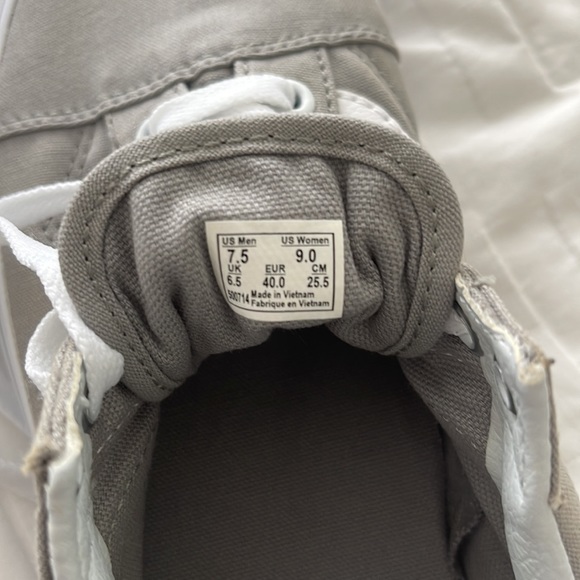 Vans Old Skool shoes - Picture 2 of 5